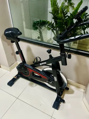 Bicicleta de Spinning SPIN - Nova - Pouco Uso - R$ 1.500