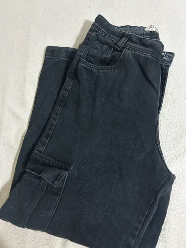 Calça cargo preta 