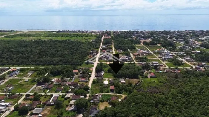 Terreno à venda, Localizada no bairro maresia em Itapoá - SC