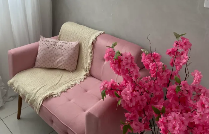Namoradeira Rosa Decorativa para Recepção | Excelente Estado