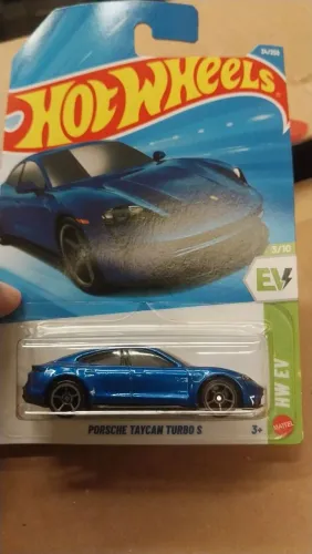 Hot Wheels porsche taycan turbo