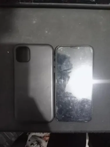 iPhone 11 64GB - Barato/Leia a Descrição