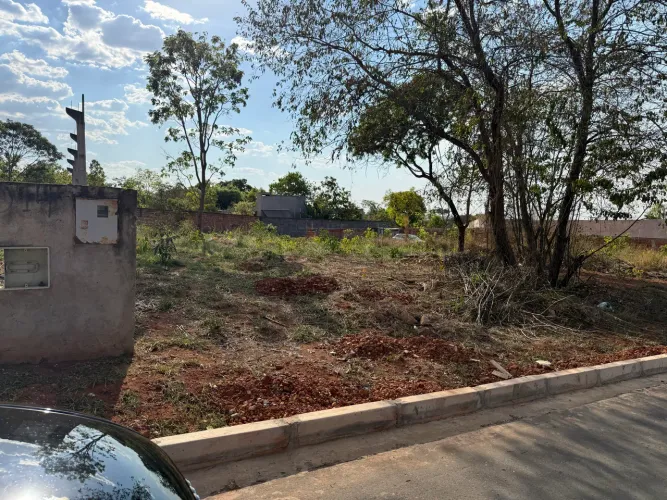 Oferta condomínio entrelagos etapa 4 lote 1000m2.