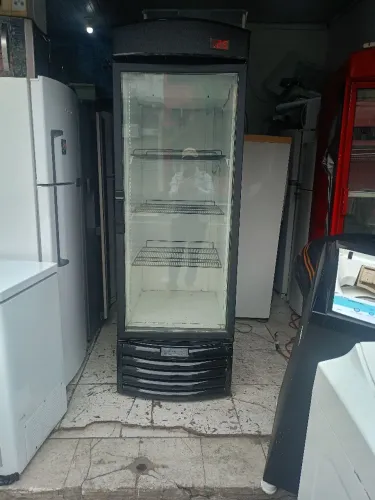 Cervejeira metal frio funcionando perfeitamente 220v