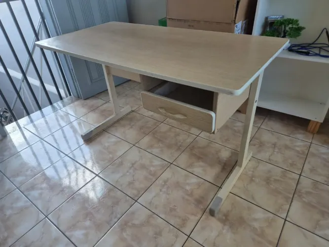 Mesa para escritório