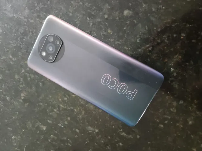 Poco x3 pro não liga