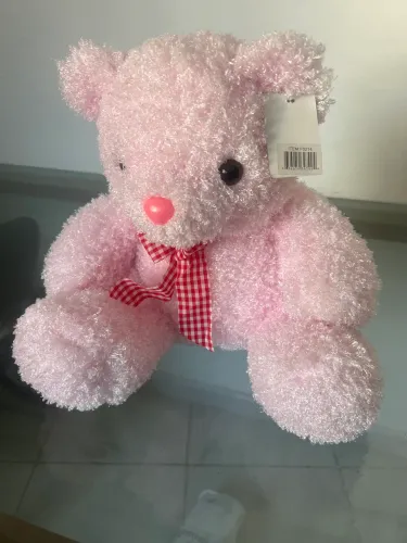 Urso rosa tamanho médio