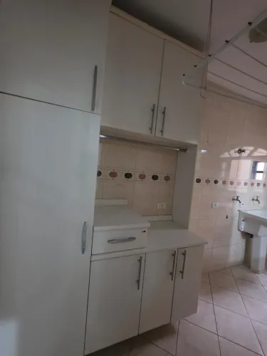 Locação casa parque pinheros