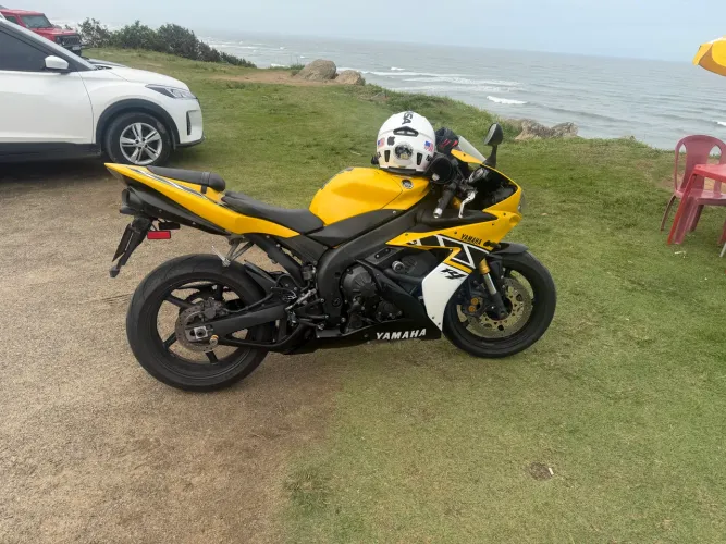 R1 edição limitada 50 anos da R1 Brasil