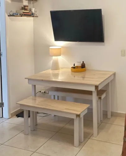 Mesa Madeira com 2 bancos