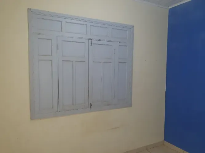 CASA AREAL COM 3 QUARTOS A VISTA