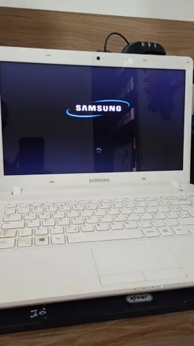 Notebook Samsung i3 branco