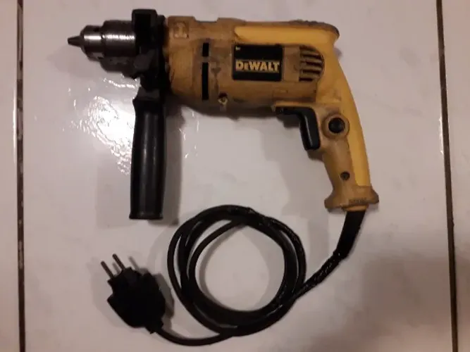 Furadeira De Impacto 1/2 Dewalt Dwd 502 127v Profissional