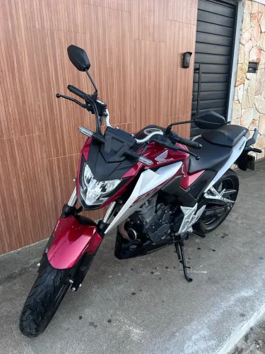 Honda CB 300F ABS 2025/2026 - Único Dono - Estado de Nova