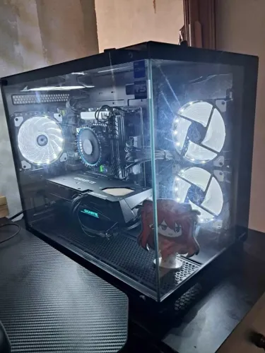 RX 7600 8GB Gigabyte Core i3 12100F Placa B660 Phatom Gaming 4 16GB DDR4 3200mhz XPG SSD