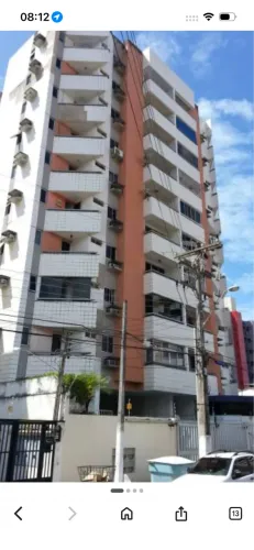 Apartamento Jatiuca três quartos 