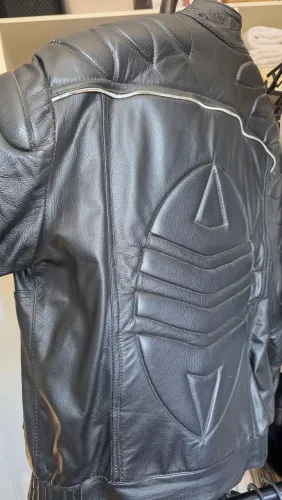 Jaqueta couro motocicleta
