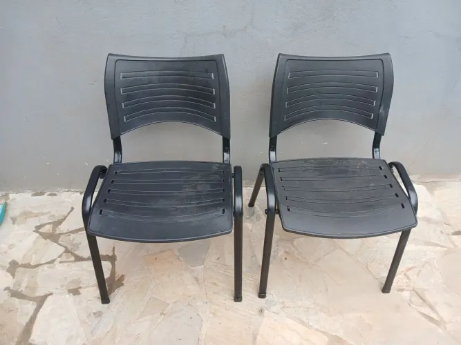 Cadeiras plastica