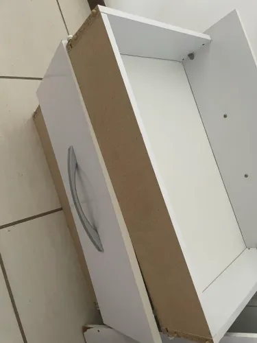 guarda roupa 3 porta e 3 gavetas -  para doação 
