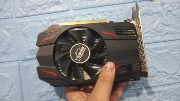 PLACA DE VIDEO RX 550 4GB
