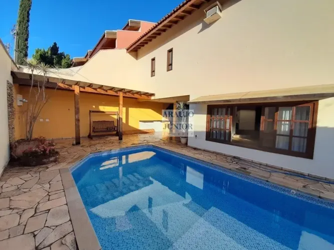 Belíssima casa para locação com localização privilegiada em Americana!