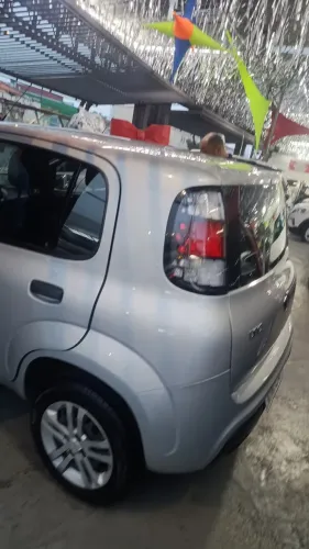 Fiat Uno Attractive 1.0 EVO Fire Flex 8V 5P 2021