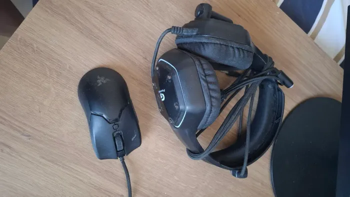 Headset e Mouse