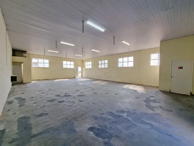 GALPÃO em excelente localização! Com A.C. de 150 m² e A.T. de 360 m² no coração do Jardim