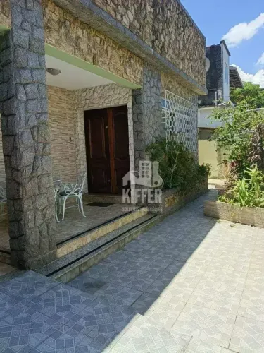 Casa com 3 quarto à venda, 203 m² por R$ 580.000 - Mutondo - São Gonçalo/RJ