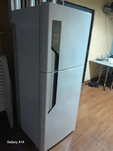 Geladeira Electrolux Frost Free 