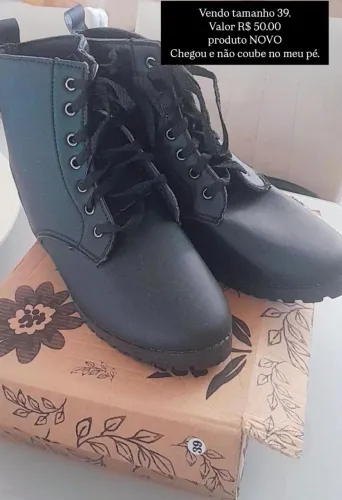 Bota Feminina Nova Tamanho 39.