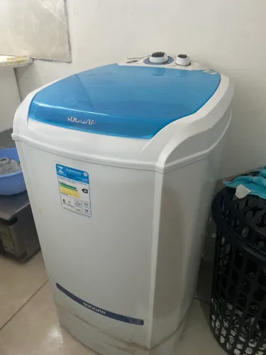 Tanquinho de lavar roupas.