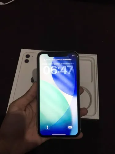 Vendo iPhone 11 seminovo