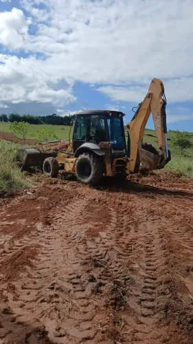 Retroescavadeira New Holland B110B