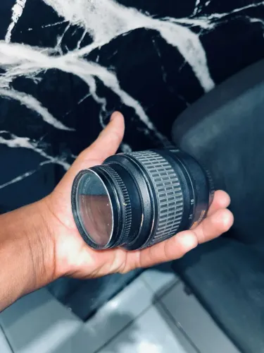 Lente Nikon à venda - excelente oportunidade! 