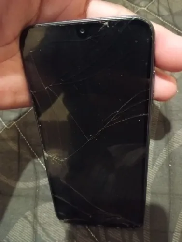 Pra desapegar celular A25S por 250 $ 250gb