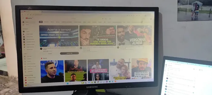 Monitor TV- Samsung - 24 polegadas Com defeito.