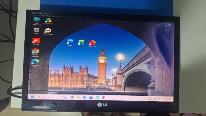 Kit 3 monitores com defeito