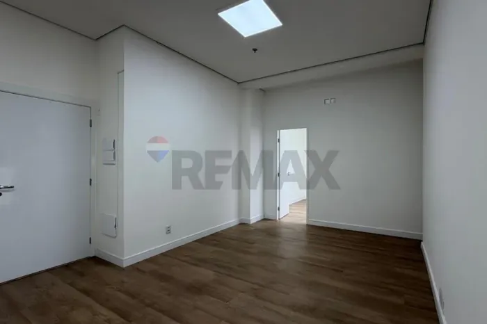 Sala Comercial para alugar ao lado do metrô Vila Prudente!