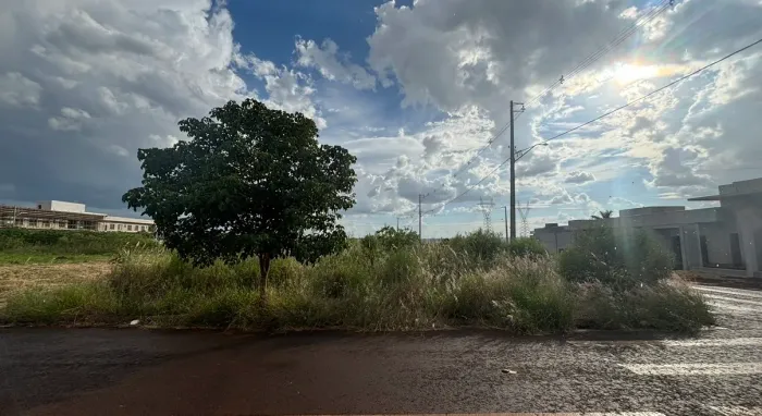 Terreno de esquina 375 m2 a venda no Residencial Parque do Lago