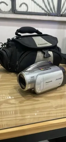 Câmera Panasonic HDC-DX1