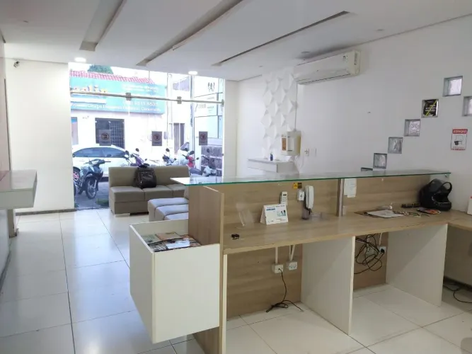 Prédio com Quarto(s) para aluguel, 290m² - Centro - Juazeiro do Norte