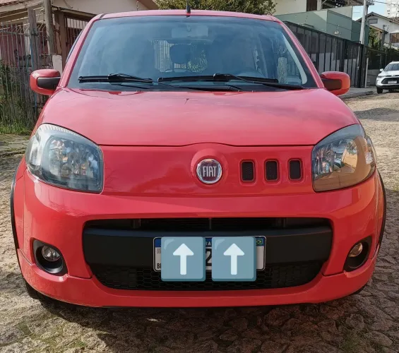 Fiat Uno Sporting 1.4 EVO Fire Flex 8V 2P 2012
