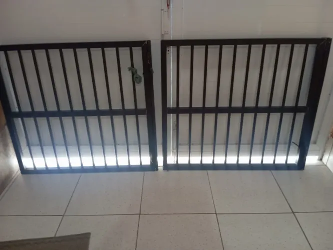 2 Portões de 1metro por 1,10