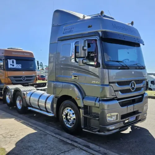 Mercedes Benz Axor 2544 6x2 Ano 2018 Teto Alto Automático Ar Condicionado