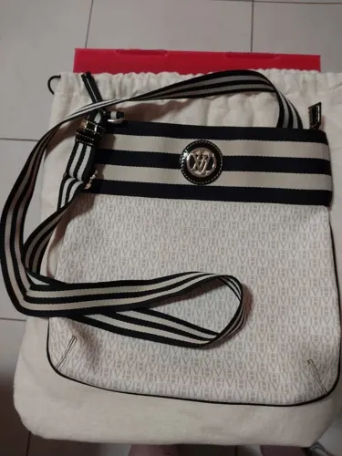Bolsa Victor Hugo Original, em ótimo estado