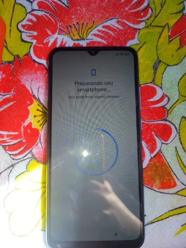 Vendo REDMI novo