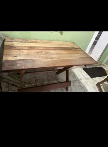Mesa de madeira rústica 1,20,× 070