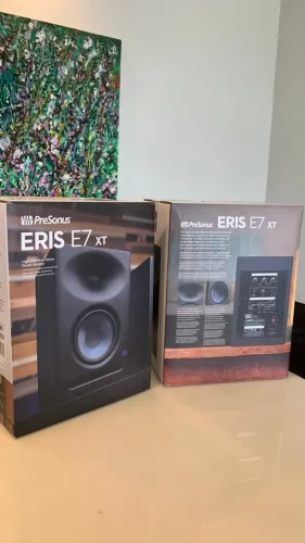 Monitores de áudio Presonus ERIS E7 XT (Lacrado) Estúdio profissional. Bi-volt (PAR)