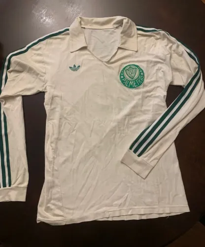 Camisa adidas de goleiro anos 70 usada.
